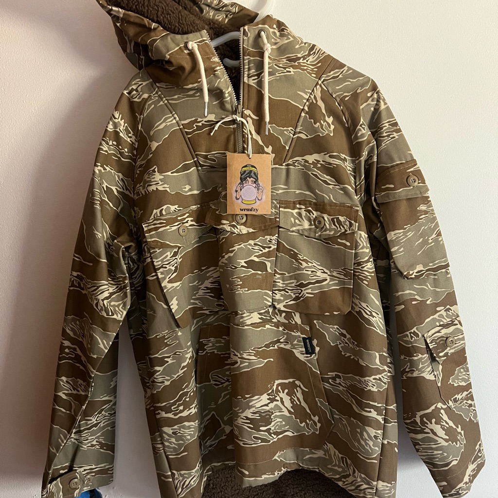 Wrmfzy Sherpa In Desert Tiger Size Medium Never Worn